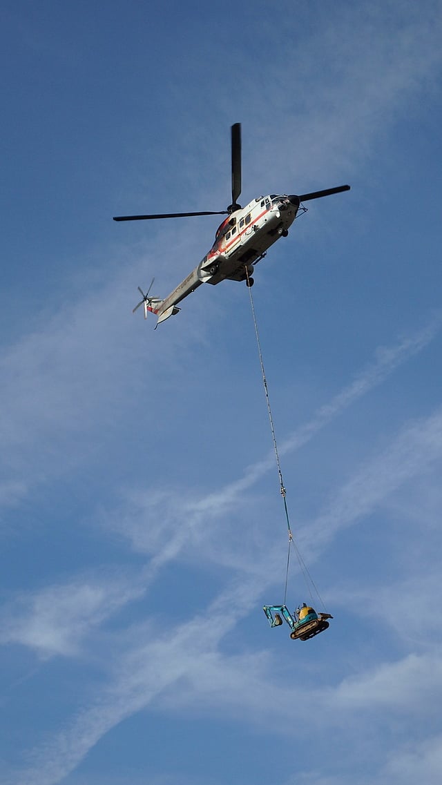 重機空輸中